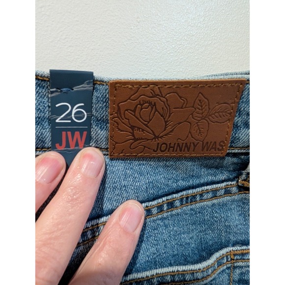 Johnny Was Women's Darling Amore Medium Wash Straight Flare Jeans New-Size 26 - Picture 10 of 16
